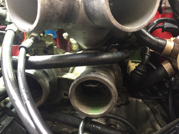 E6FF7A7B-CE16-42EF-A222-042C90F7D64C.jpeg (1.8 Mio) Consulté 3287 fois C est étonnant que ce ne soit pas dans l axe de sortie