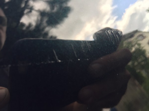 818A0DFC-FF45-41CF-9AC2-FA98CF29BD3B.jpeg (1.4 Mio) Consulté 2630 fois Très sympathique marque d affection réalisée avec componction a l aide d un objet avec une arrête vive d environ 6 cm...