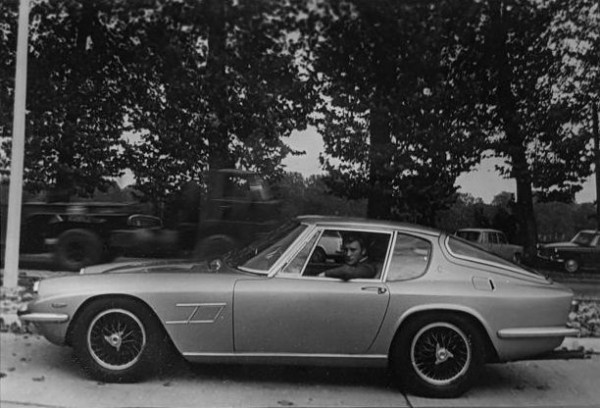 Johnny Hallyday en Maserati Mistral