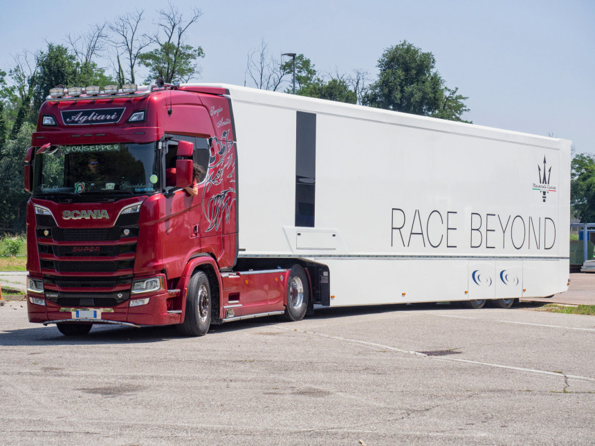 trailer-officina-e-trasporto-racing-24-.jpg