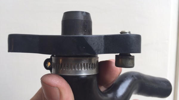 54CA6C0D-C2F8-4A36-BA41-29A5071791BF.jpeg (281.93 Kio) Consulté 3220 fois Incurvée sur les côtés du triangle.