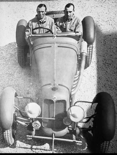 1A10D4C1-9464-43CF-94D1-D2C932C4F09F.jpeg (781.31 Kio) Consulté 1886 fois 1A10D4C1-9464-43CF-94D1-D2C932C4F09F.jpeg