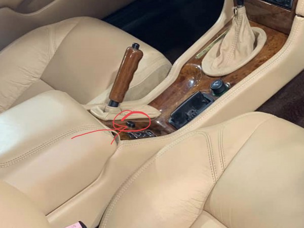 3FAC57F4-E6EF-442F-A15F-A5FFDA5CE7F1.jpeg (1.48 Mio) Consulté 3518 fois C est celui la