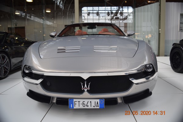 DSC_2485.JPG (5.34 Mio) Consulté 3754 fois Grancabrio Touring Superleggera Sciadipersia