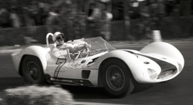 473077esmiconsirstirlingmoss51.jpg