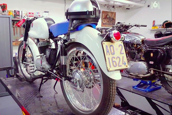 1-Moto AR.jpg