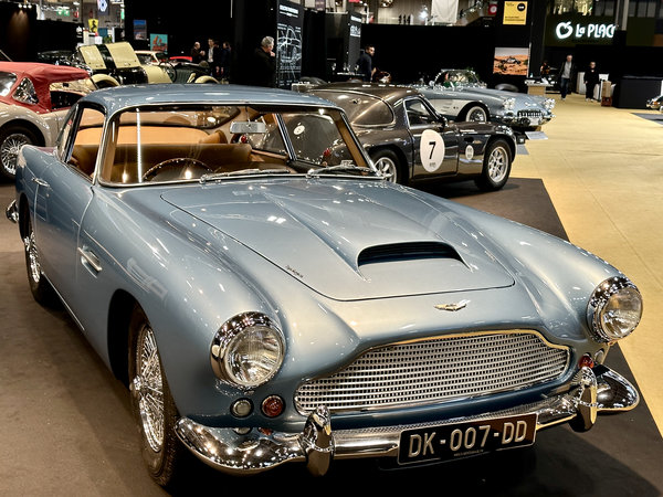 2302 RETROMOBILE - 1 sur 1 (9).jpeg