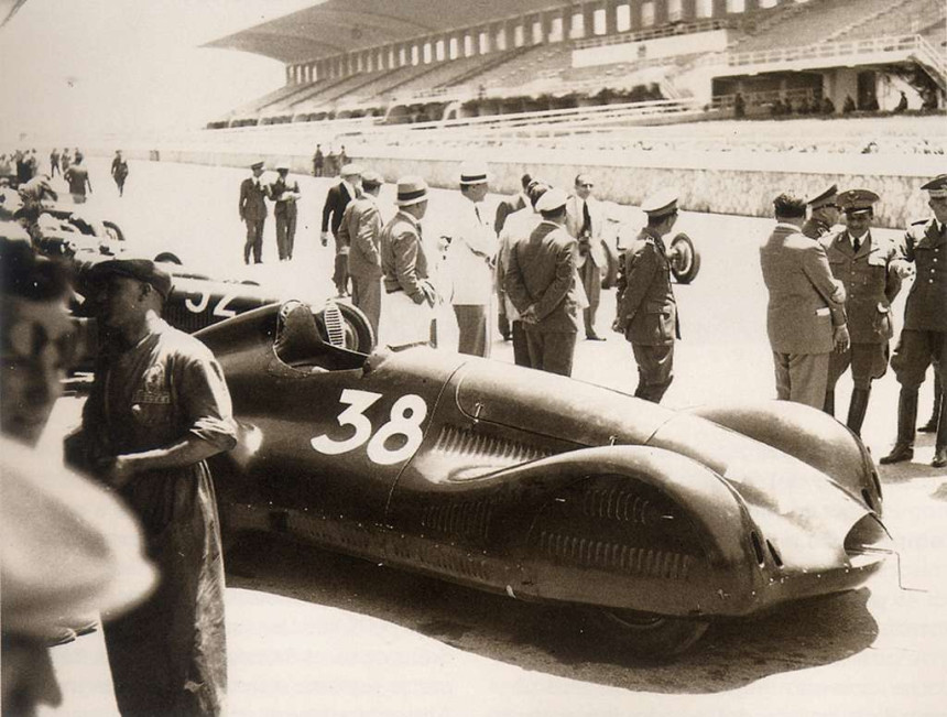 1939-05-07-tripoli-maserati-4cl-streamliner-villoresi-3ef8d3-1024.jpg