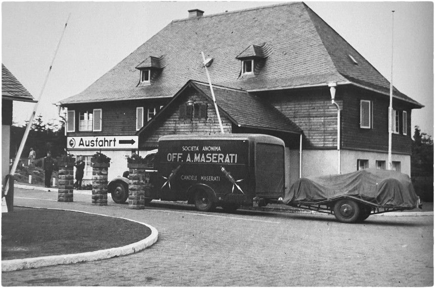 1939 arrivée au Nurburgring.JPG